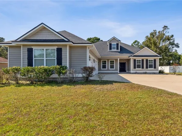 312 Deerwood Village Dr, Woodbine, GA 31569