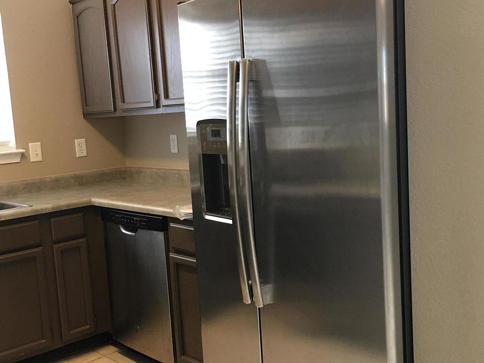 1st image of 633 Esmeralda Armendariz Ave