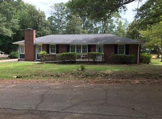 20 Mary Ln, Carrollton, GA 30117