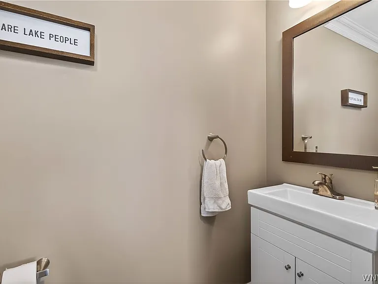 36 Harbour Pointe Cmn — Photo 19