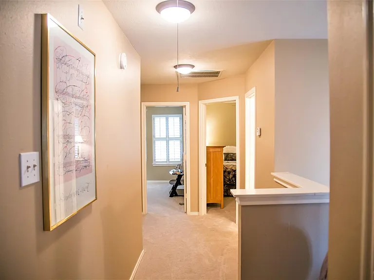 31 N Walden Elms Cir — Photo 26