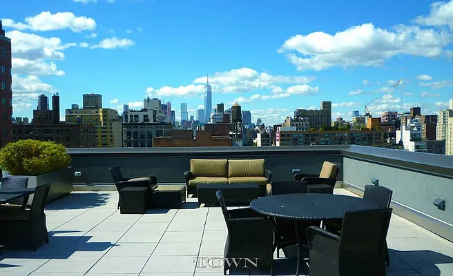 Rented by Town Residential | media 34