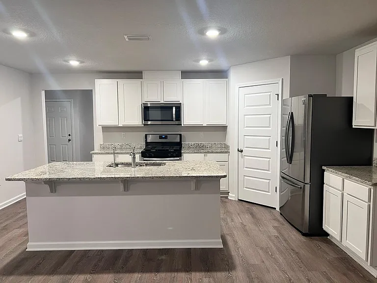 4636 Honor Guard Way — Photo 3