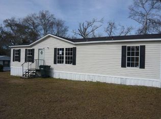 32 Hoke Smith Dr, Claxton, GA 30417