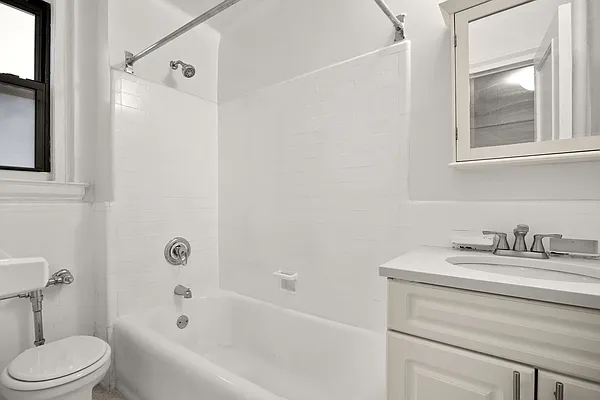 Rented by Cooper & Cooper Real Estate | media 20