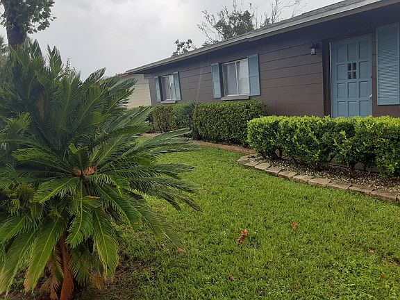 Front door view from driveway
