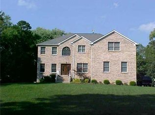 68 E Fish Rd, Jackson, NJ 08527