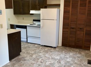 881 N York Dr APT 3, Essexville, MI 48732