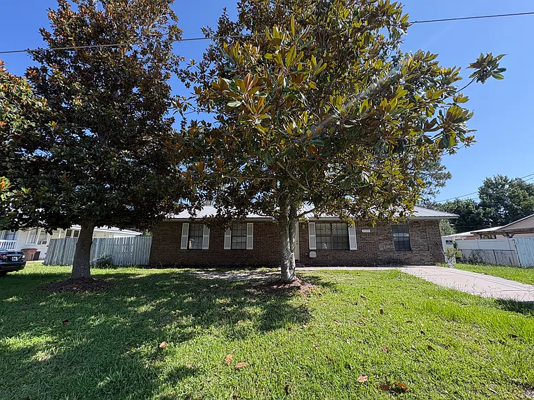 1799 SW Leslie Gln — Photo 3