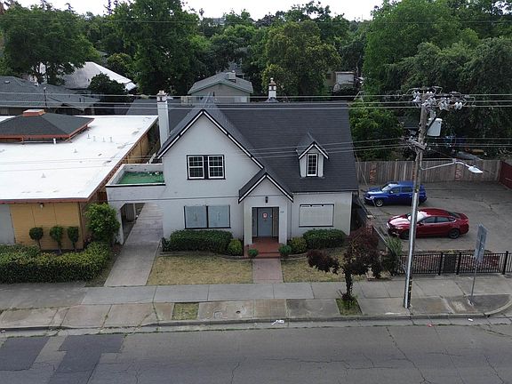 4th image of 520 W Harding Way