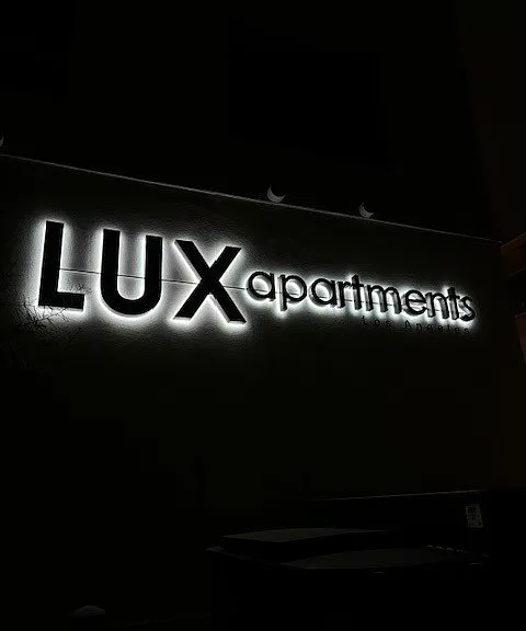 Lux Los Angeles — Photo 6