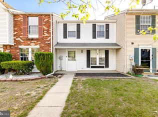 8 Victoria Manor Ct, Sicklerville, NJ 08081