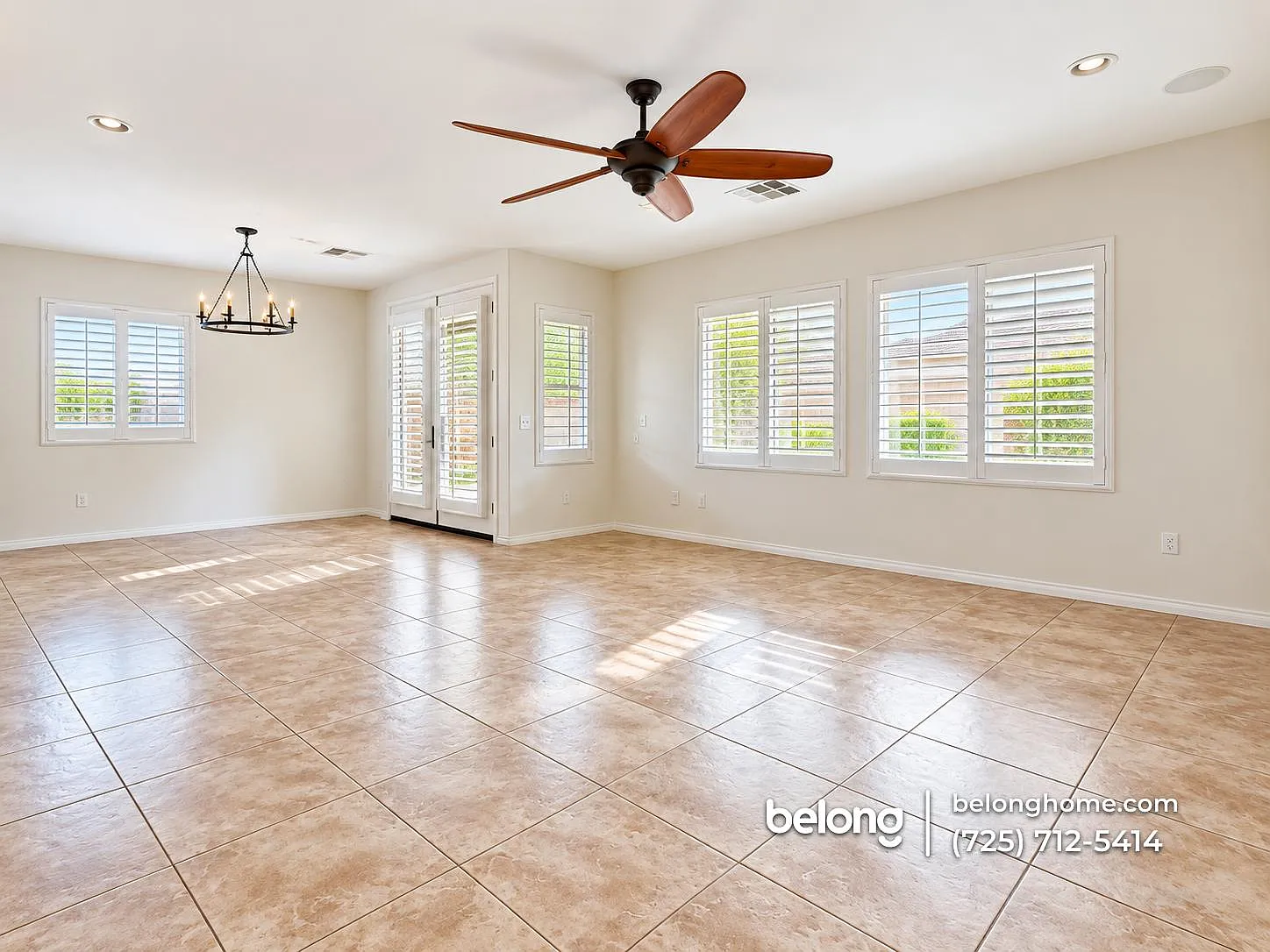 4 bed, 3.5 bath, 4608 sqft, $5,895 — Photo 4