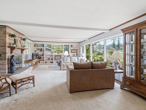 4th image of 960 Graham Hill Rd