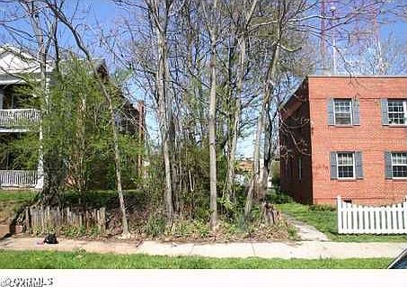1st image of 3312 W Grace St
