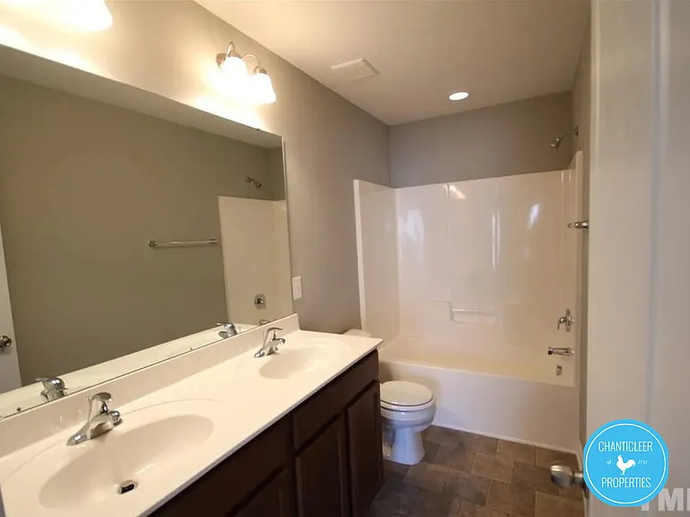 2219 Sunny Cove Dr — Photo 17