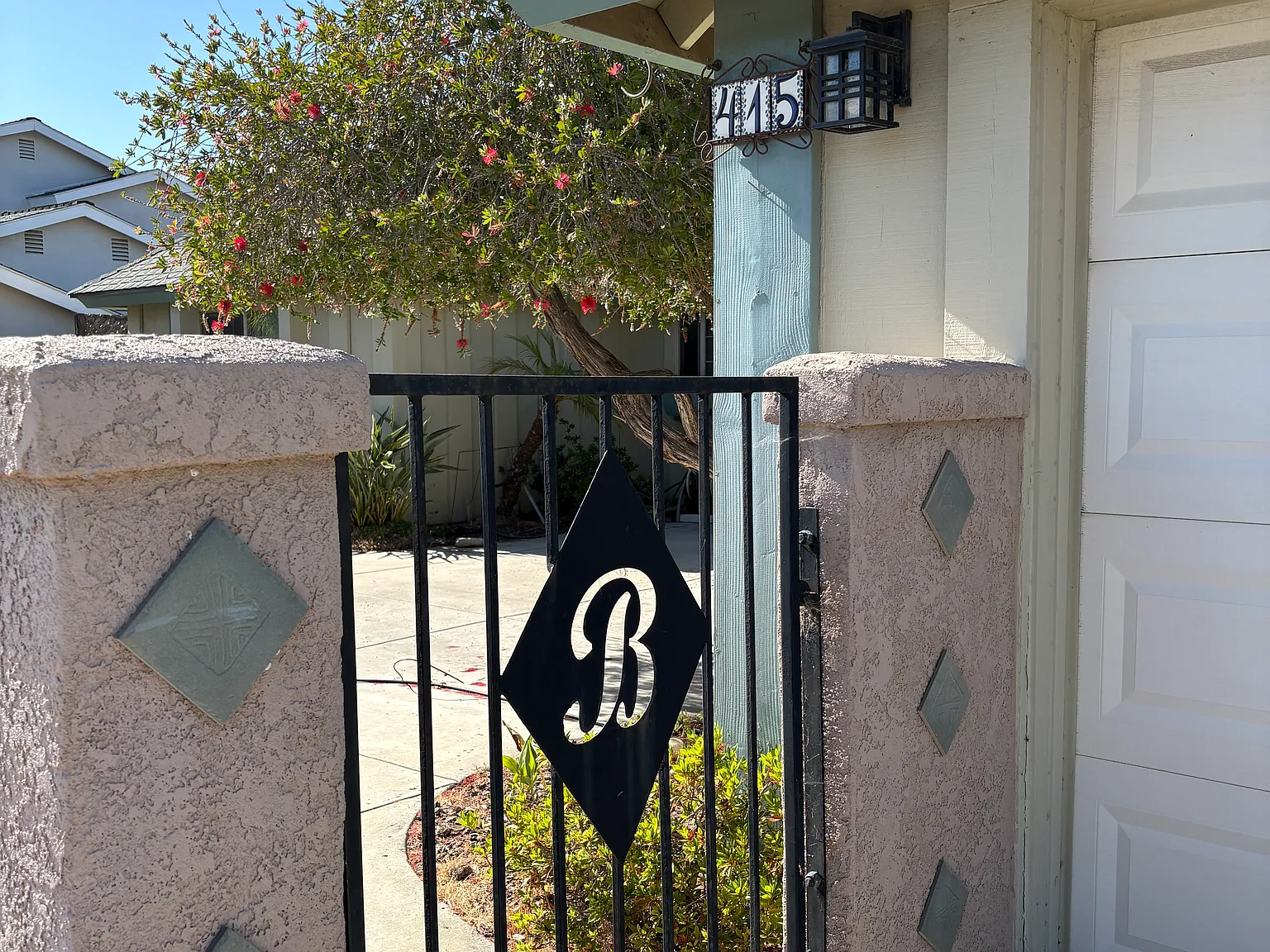 3 bed, 1995 sqft, $3,950 — Photo 2
