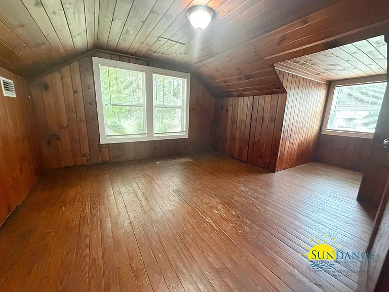 255 Brooks St — Photo 13