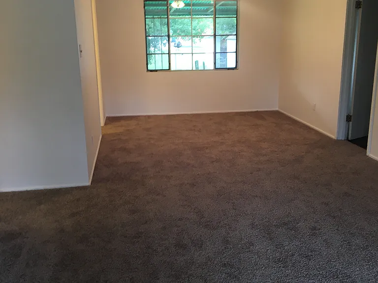 1039 Revere St — Photo 7