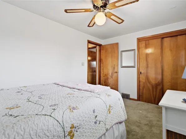 29 Jackson Dr, Monessen, PA 15062