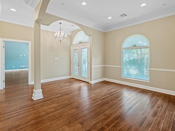 2nd image of 4111 Woodside Dr