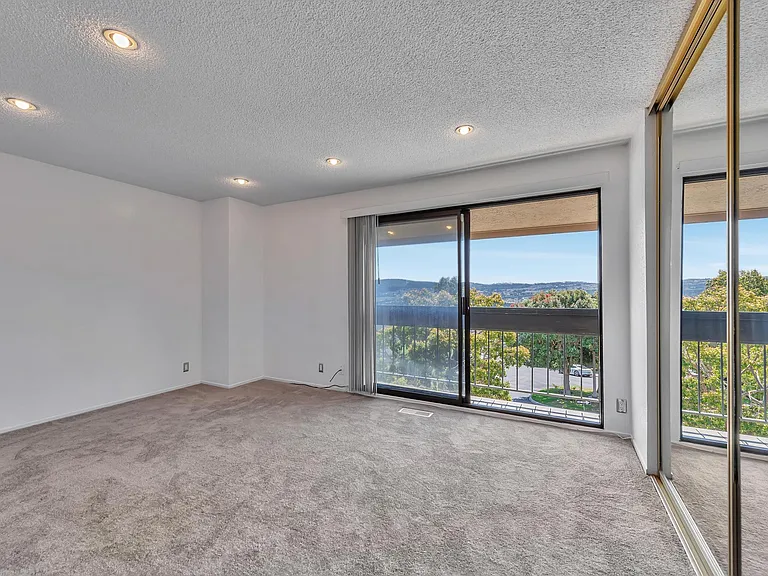 603 Stonegate Dr — Photo 16