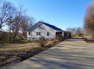 113 Redhill Center Rd, Lawrenceburg, TN 38464