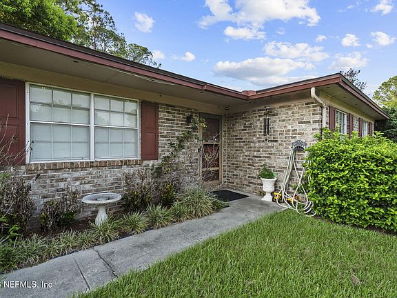 2nd image of 286 EVERGREEN Lane
