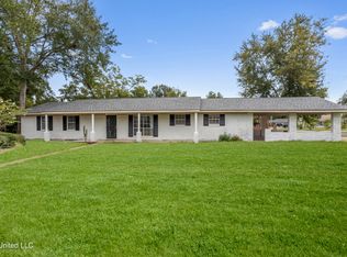 2083 Camp Wilkes Rd, Biloxi, MS 39532