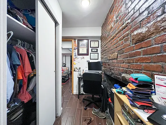 Rented by Compass | media 51