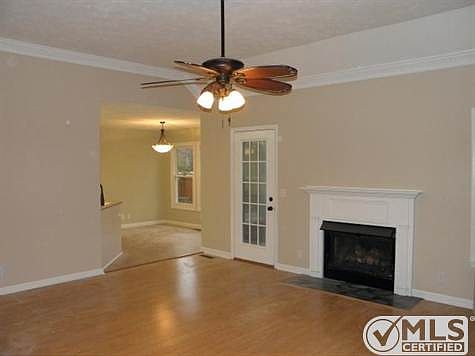 3rd image of 401 Shadowood Dr
