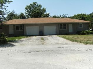 2303/2305 W Madison Ave, Ozark, MO 65721