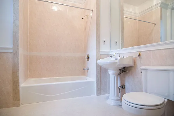 Rented by WAM Partners - William Moses Co. | media 59