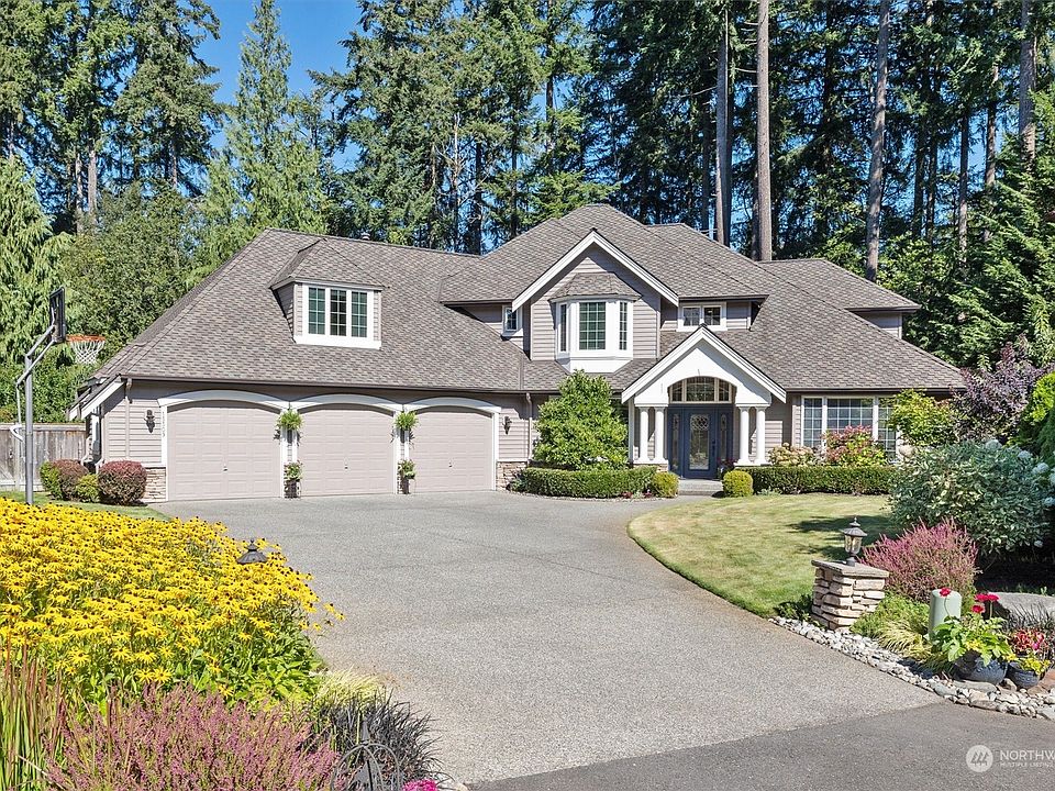 1st image of 15509 3rd Drive SE