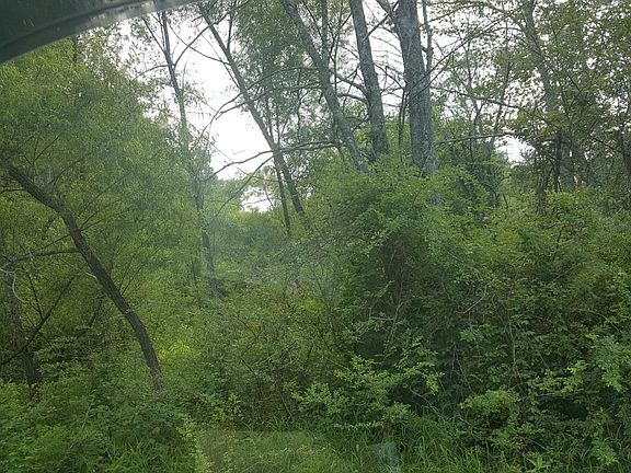 4th image of 70 Highway E