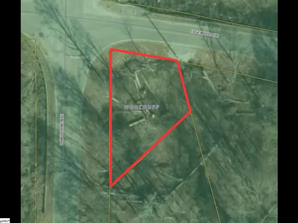 Edgewood Cir, Woodruff, SC 29388