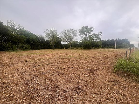 3rd image of 106327 S 3550th Rd