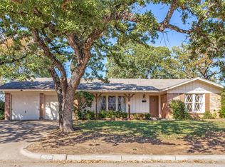 6229 Warrington Pl, Fort Worth, TX 76112