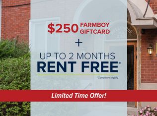 233 Nepean St #4, Ottawa, ON K2P 0B7