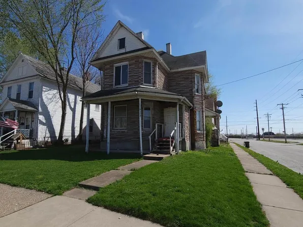 1219 W 4th St, Davenport, IA 52802