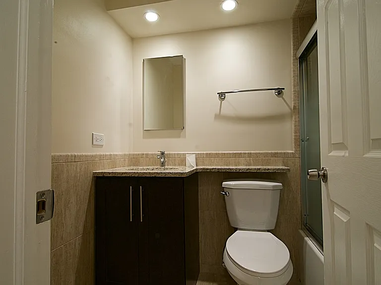 2629 N Hampden Ct #614 — Photo 8
