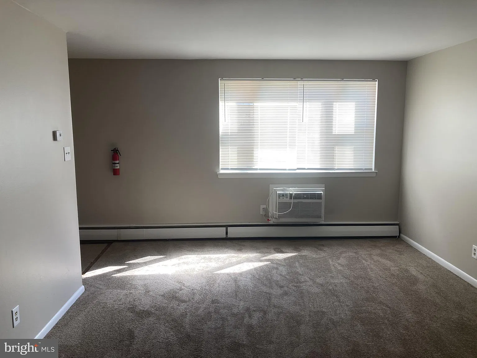 1 bed, 1.0 bath, 684 sqft, $1,250 — Photo 3