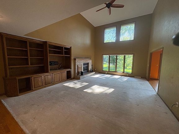 4th image of 820 Windover Ct