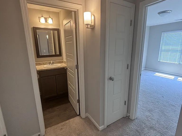 6237 Townley Way — Photo 7