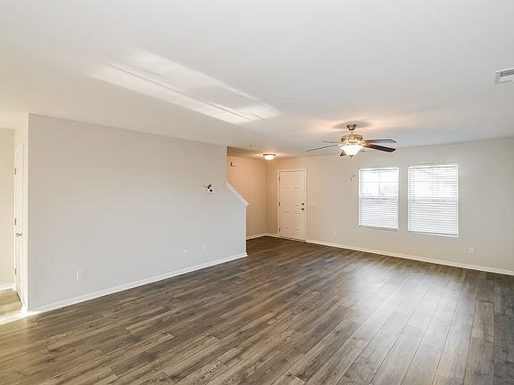 3rd image of 1063 Autumns Wood Cir E