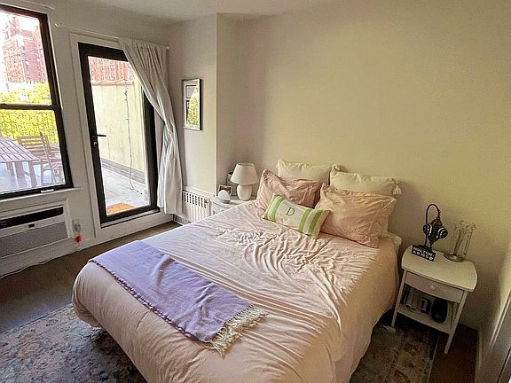 4th image of 248 10th Ave APT 5