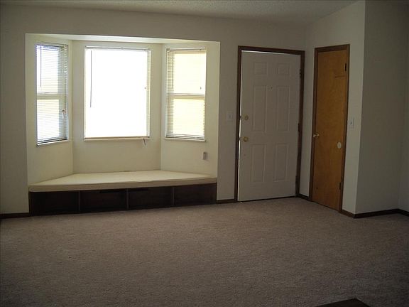2nd image of 3408 Burlington Ave