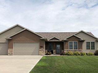 4120 Marquart Ln, Omro, WI 54963