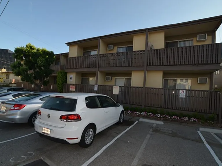 CHI - Chii Sai Apts. — Photo 5