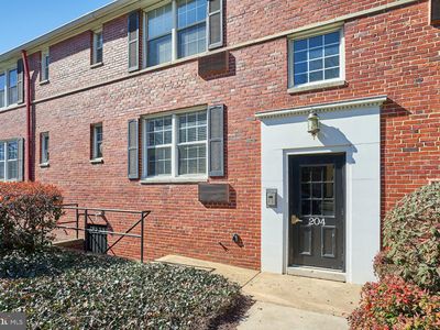 204 N George Mason Dr APT 1, Arlington, VA, 22203